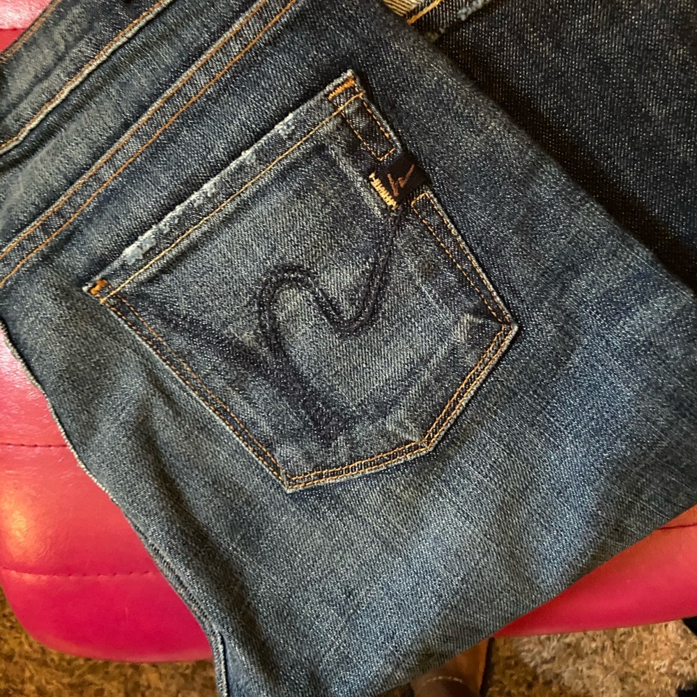 Boot Cut Size 25